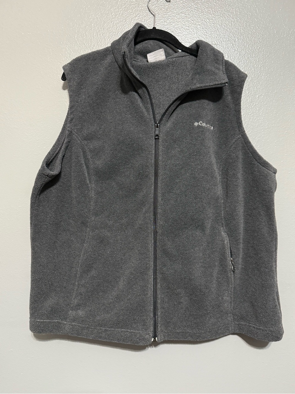 Columbia Women’s Dark Gray Fleece Vest - Full Zip
